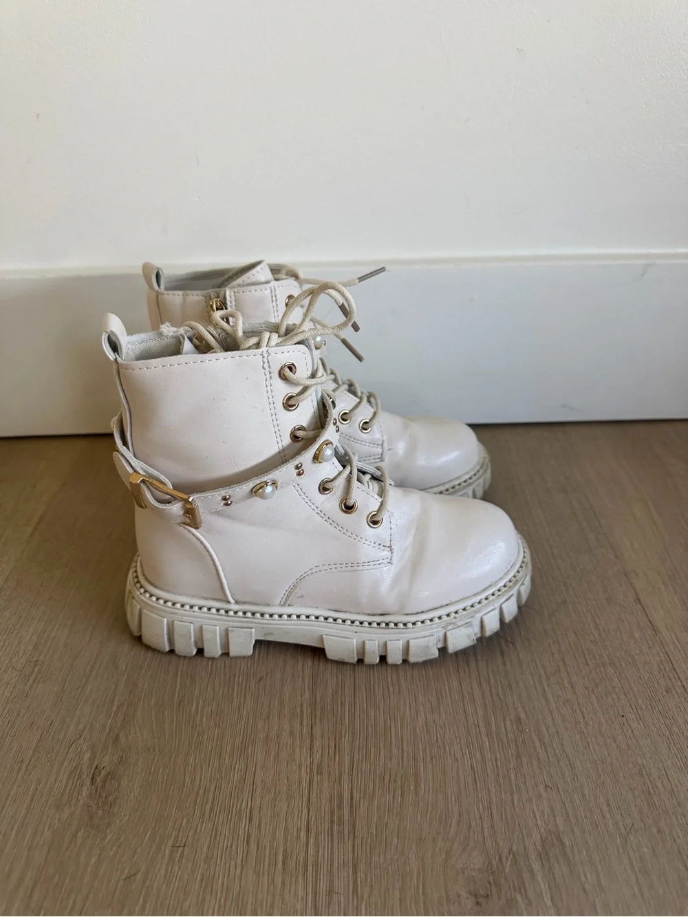 Kids Cream Lace-Up Combat Boots - Great for K pop demon hunter costume